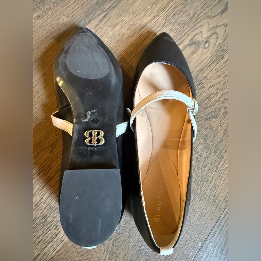 Beautiisoles Maya black leather  with white strap Mary Jane shoes. Size 9 or 40 - Picture 7 of 7